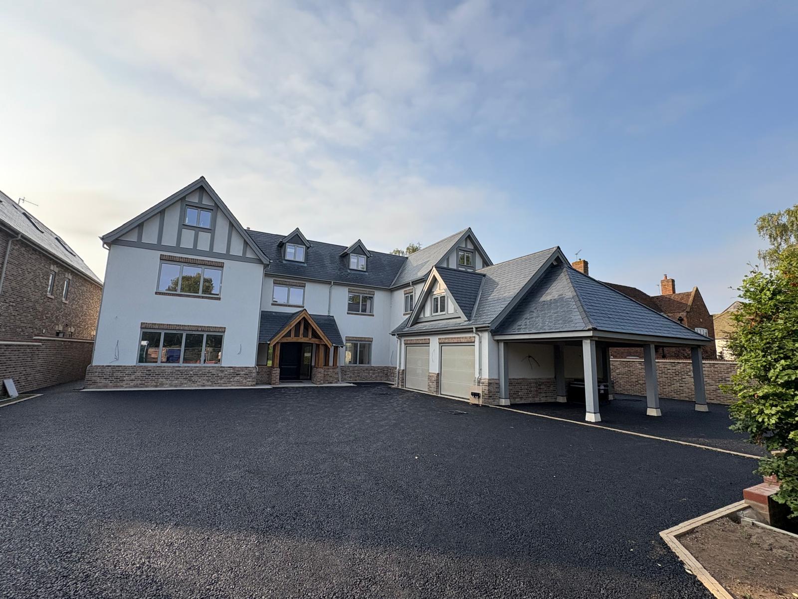 RoofCrew Professional Roofing